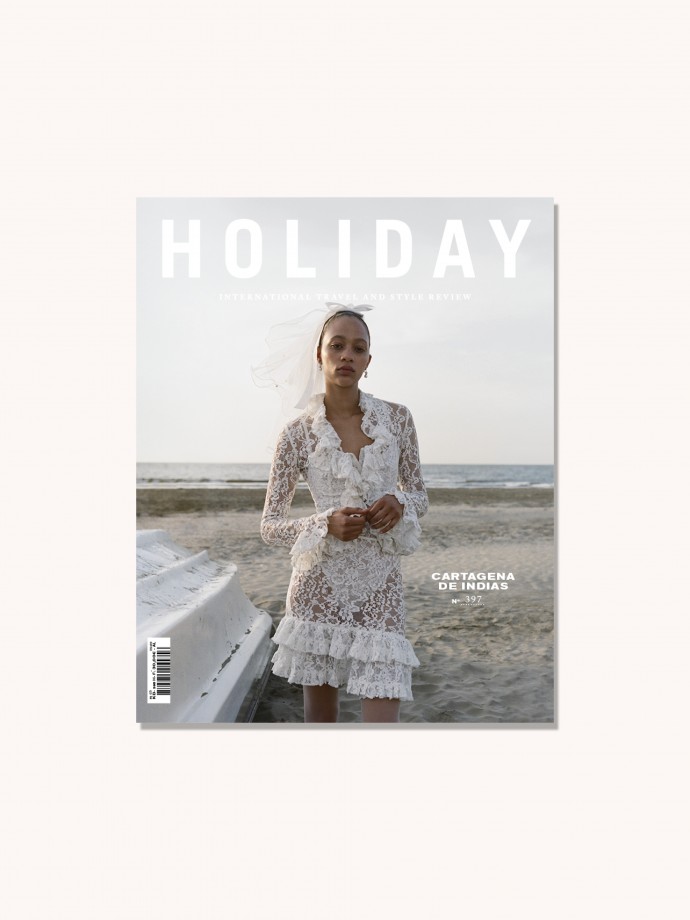 Holiday Travel and Style 397